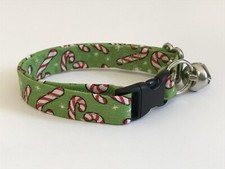CANDY CANES ON GREEN PRINT ADJUSTABLE BREAKAWAY CAT COLLAR