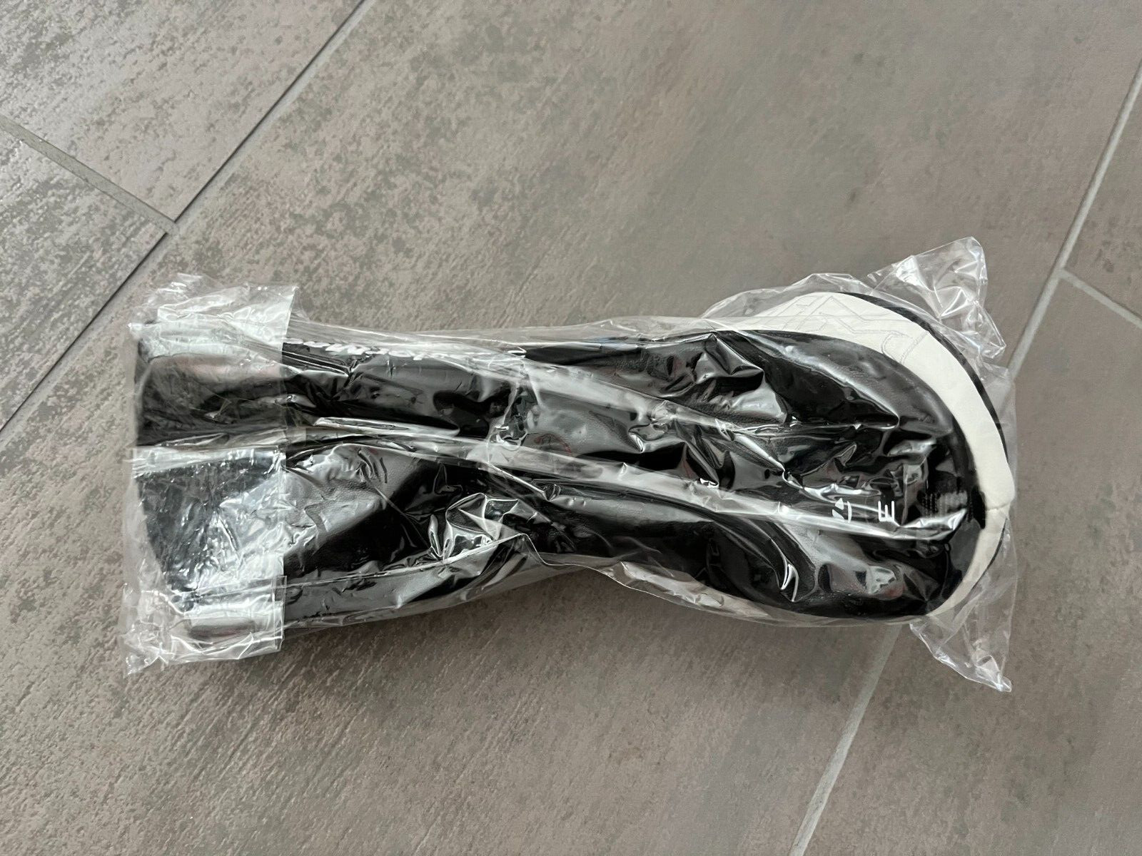 TAYLORMADE SIM2 FAIRWAY WOOD HEADCOVER sim-2 2021 - w/# disc 3 5 etc - BRAND NEW
