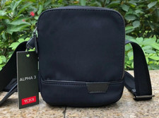 Bolso Bandolera Pequeño TUMI HARRISON Nicols Eslinga Negro 6602030 Producto Outlet