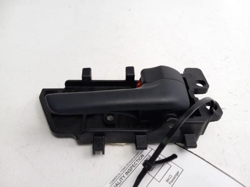 2011 - 2013 KIA FORTE REAR RIGHT SIDE INTERIOR DOOR HANDLE 27577 - Image 2 of 4