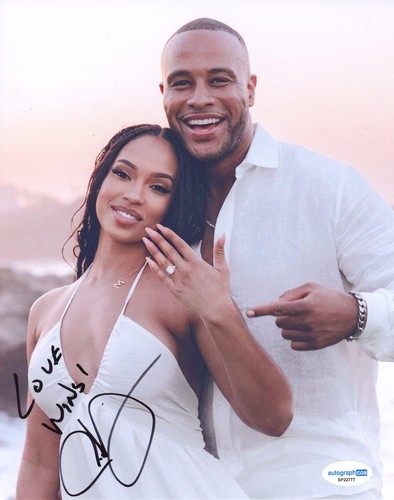 DeVon Franklin "Miracles from Heaven" Producer AUTOGRAPH Signed 8x10 Photo ACOA - Picture 1 of 2