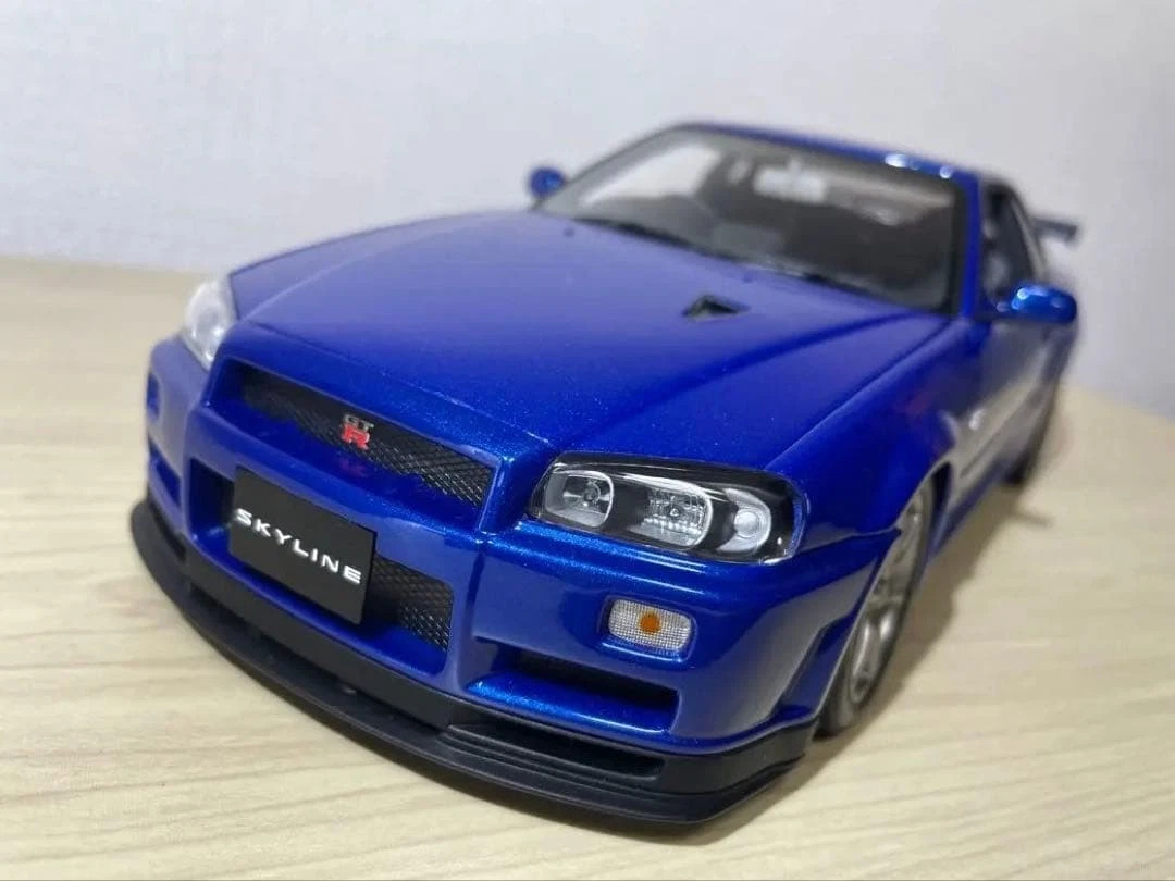 AUTOart Nissan Skyline Contemporary Manufacture Diecast Cars