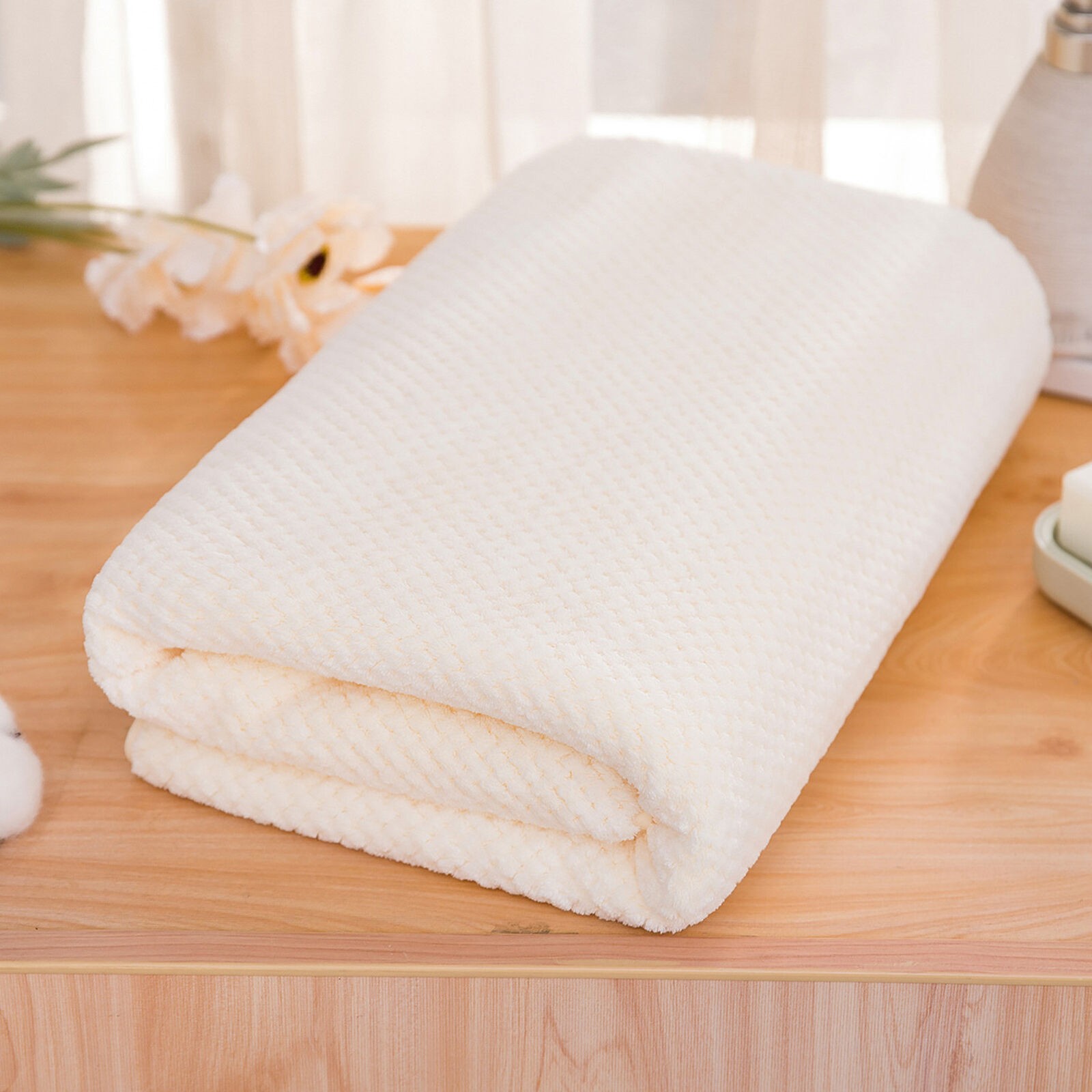 Soft Coral Velvet Bath Towel Ultra Absorbent Body Towel