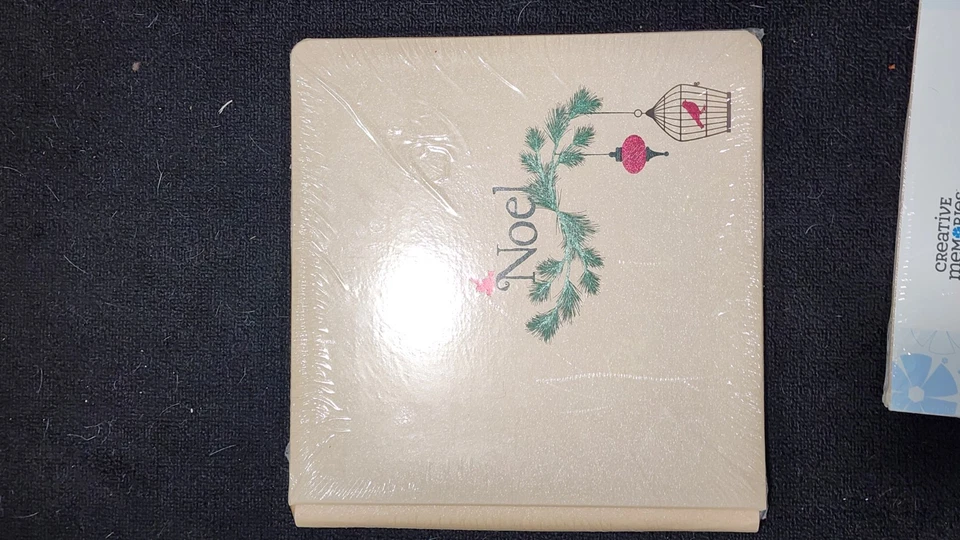 Creative Memories 12" x 12" Coverset Album Beige Christmas Noel + White Refill - Image 3 of 4