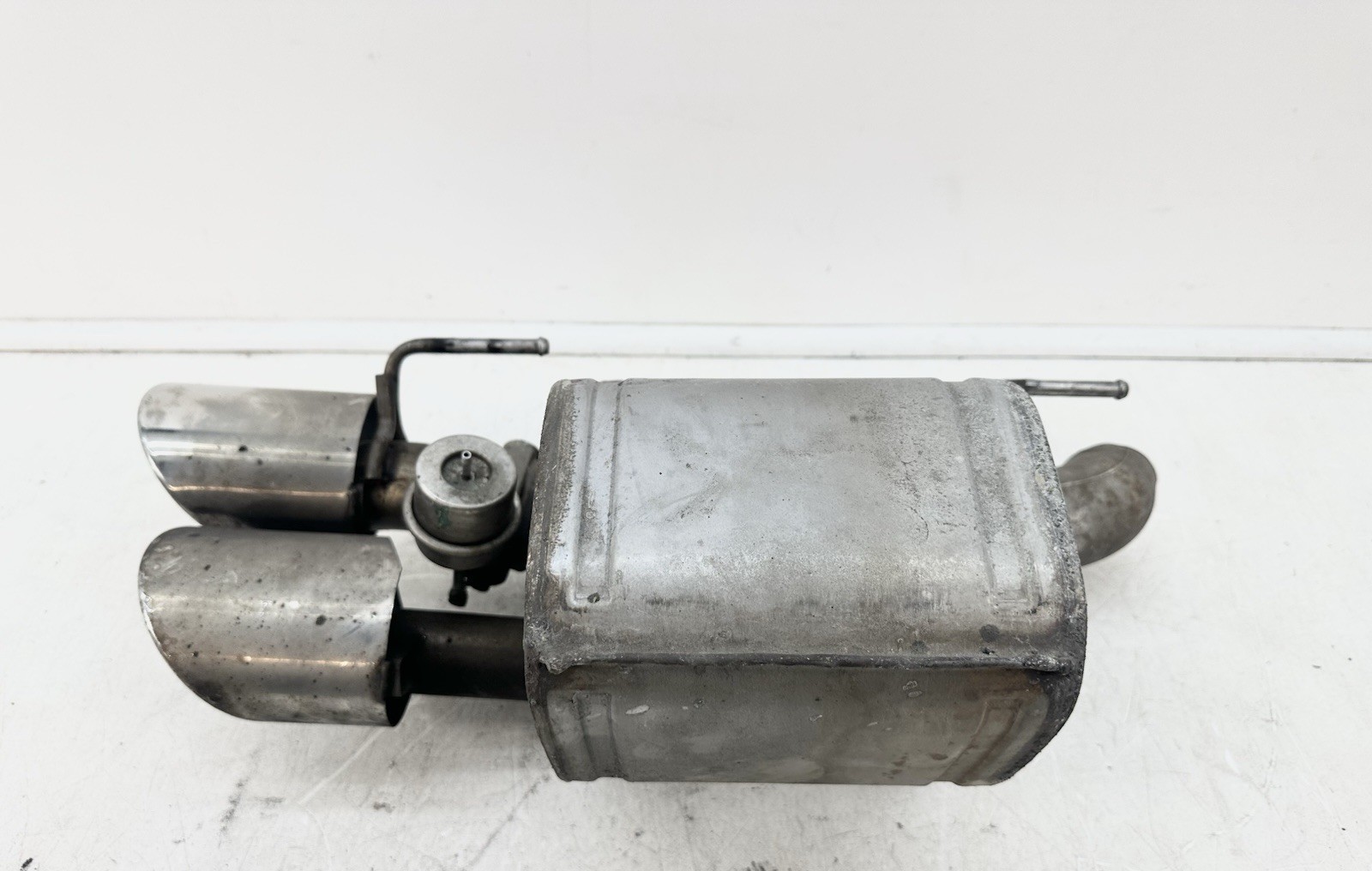 14-17 Maserati Ghibli Rear Right Side Exhaust Muffler Tip Pipe 670030856