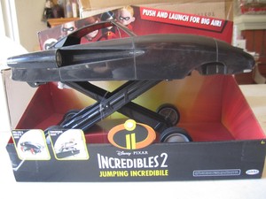 incredibles jumping car
