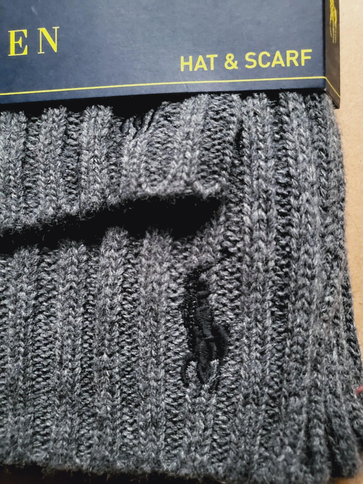 Polo Ralph Lauren uomo set 2 pezzi cappello e sciarpa logo pony misto lana grigio