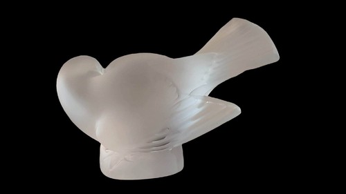 SIGNED LALIQUE FRANCE FROSTED CRYSTAL SPARROW - Picture 4 of 9