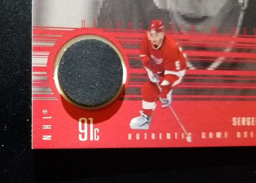 SERGEI FEDEROV 1998-99 Upper Deck MVP Game-Used Puck Souvenirs - Picture 2 of 10