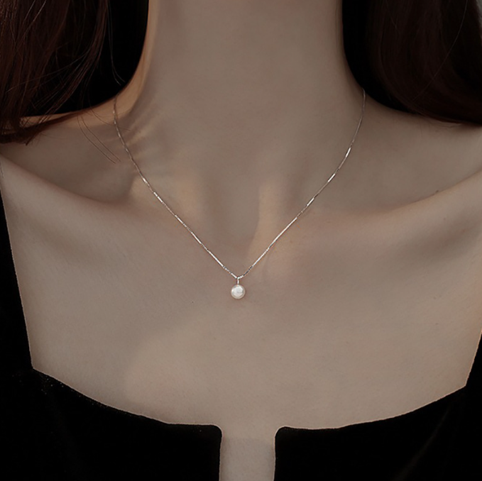アクセサリー Silver & White Pearl Chain Necklace s-l400.jpg