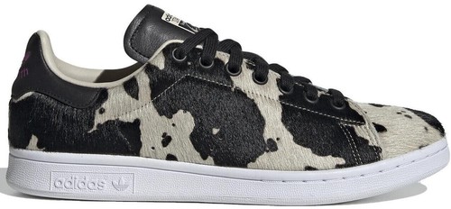 adidas gazelle silver green womens adidas Originals Women's Samba OG "Cow Print"