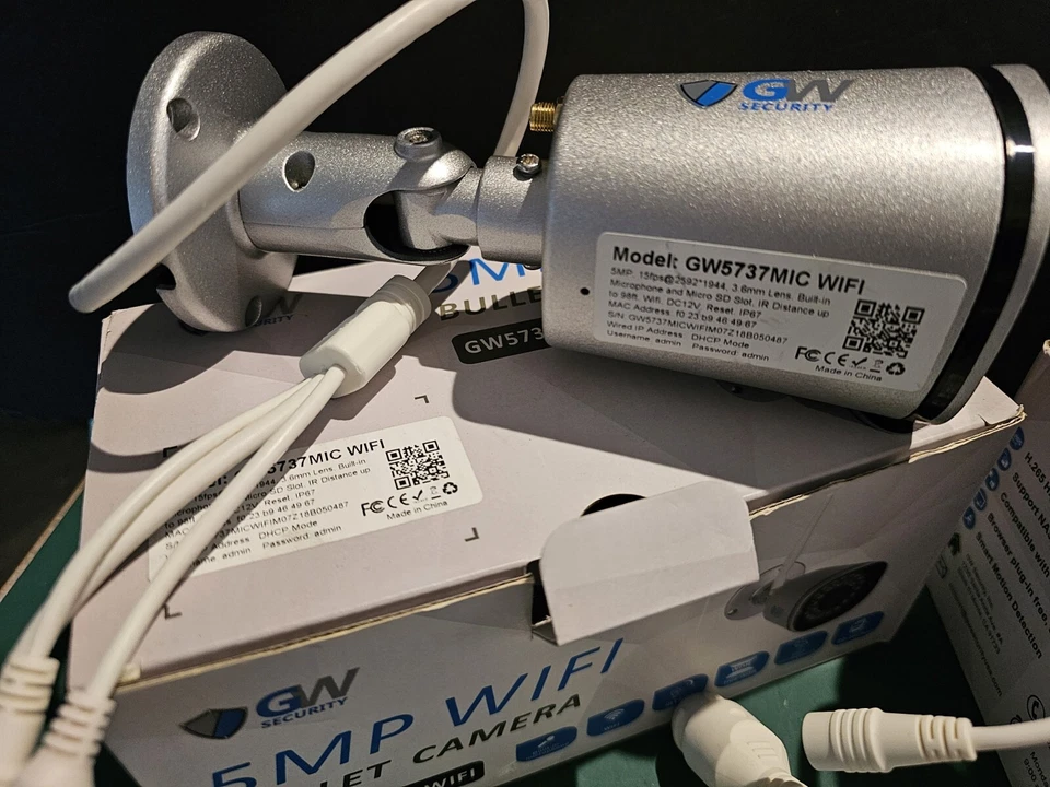 GW5737MIC 5MPHD-IP PoE Fixed Lens Bullet SecCam W/ Built-in Micro- SET OF 3 USED - Image 3 of 4