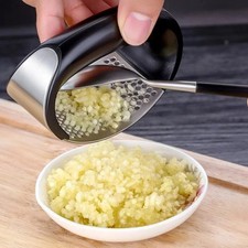 1Pcs Kitchen Manual Garlic Press Stainless Steel Vegetable Household Gadget