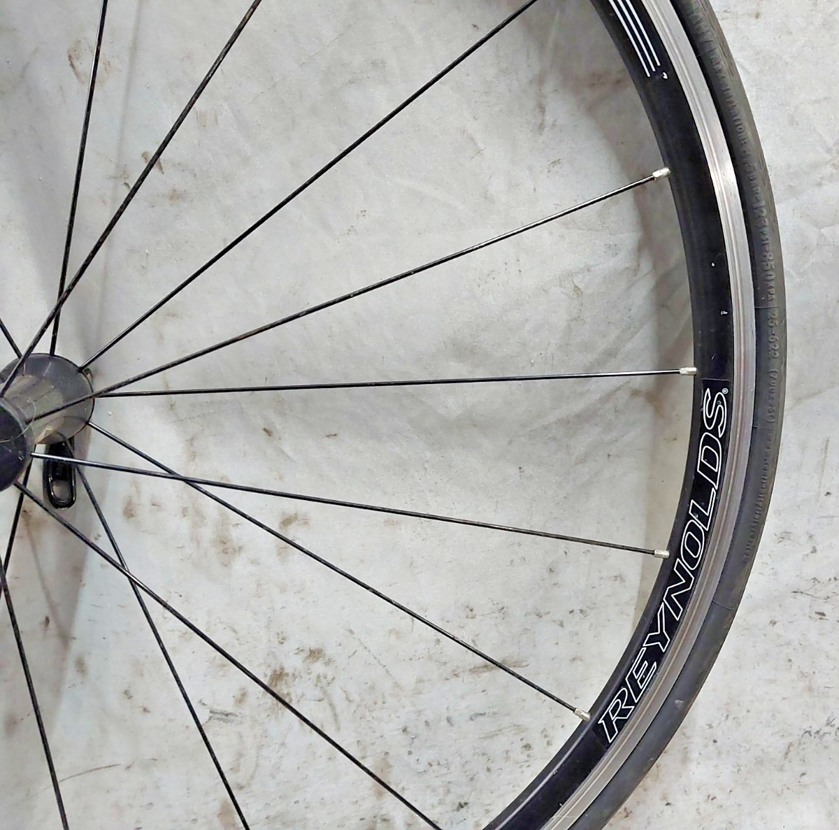 Reynolds Stratus Elite Front 700c Racing Road Bike Wheel 20S