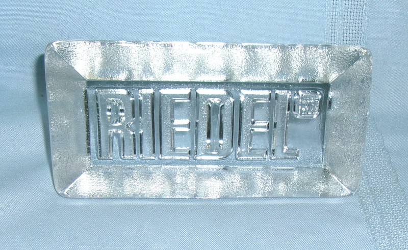 VINTAGE (?) HEAVY CLEAR GLASS RIEDEL COUNTERTOP STORE DISPLAY SIGN / PAPERWEIGHT