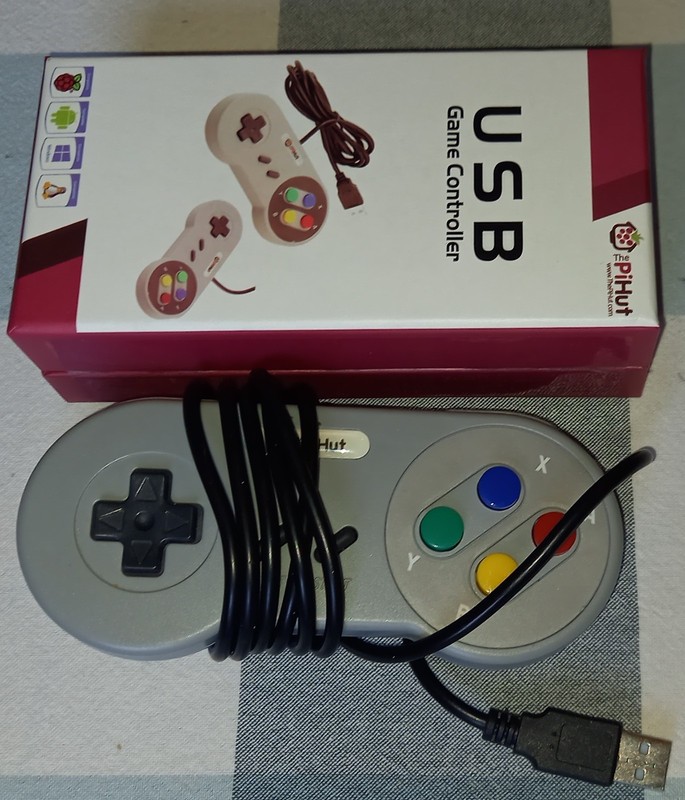 Pi Hut Wired USB Game Controller for Raspberry Pi