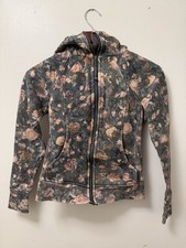 LULULEMON Jacket Womens Size 2 Frosted Rose Floral Scuba Hoodie Fleece Full Zip