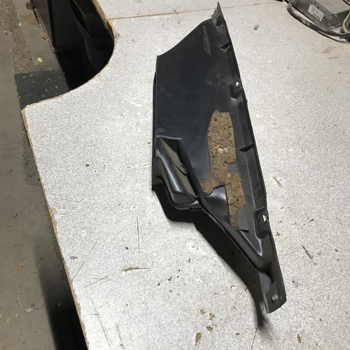 1988-94 Chevy Truck Defroster Distribution Duct - Picture 2 of 12