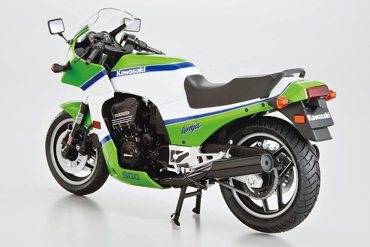 1/12 The Bike Series No.29 Kawasaki ZX900A GPZ900R Ninja 1/12 The Bike Series No.29 Kawasaki ZX900A GPZ900R Ninja