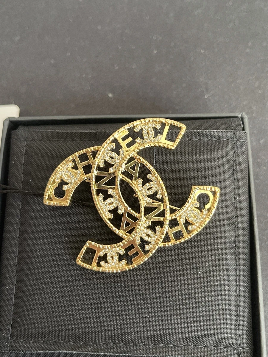 BRAND NEW CHANEL Crystal CC Coco Logo Brooch Pin AB9044 with Receipt