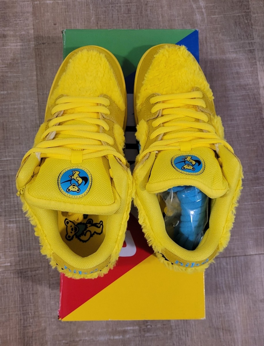 BRAND NEW NIKE SB DUNK LOW x GRATEFUL DEAD YELLOW BEAR SIZE BRAND NEW NIKE SB DUNK LOW x GRATEFUL DEAD YELLOW BEAR SIZE