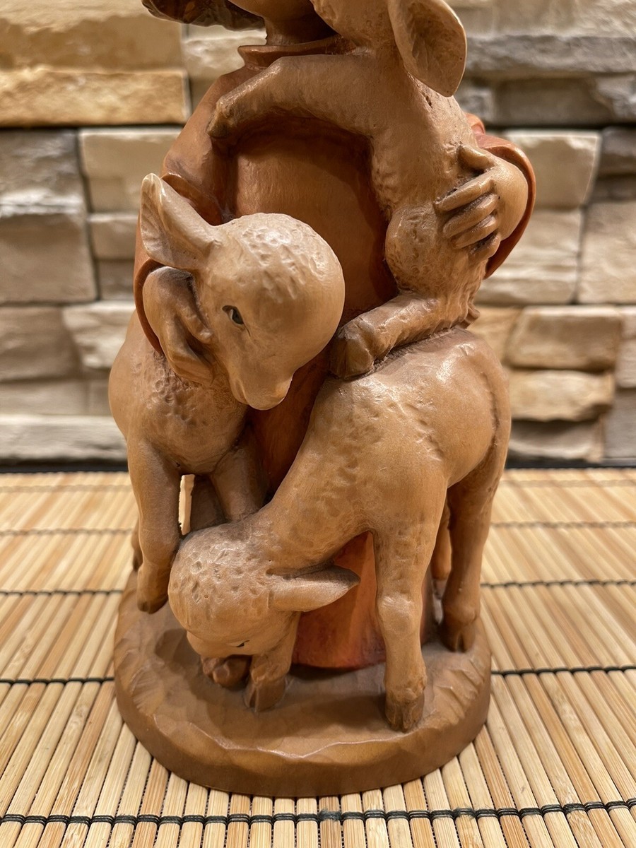 Vintage Rare Anri Wooden Carved Figurine Vintage Rare Anri Wooden Carved Figurine