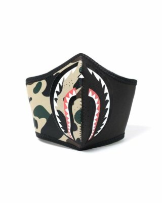 Bape shark 1st camo mask 4枚 Bape shark 1st camo mask 4枚 A BATHING APE® 1st Camo Mask | Bape