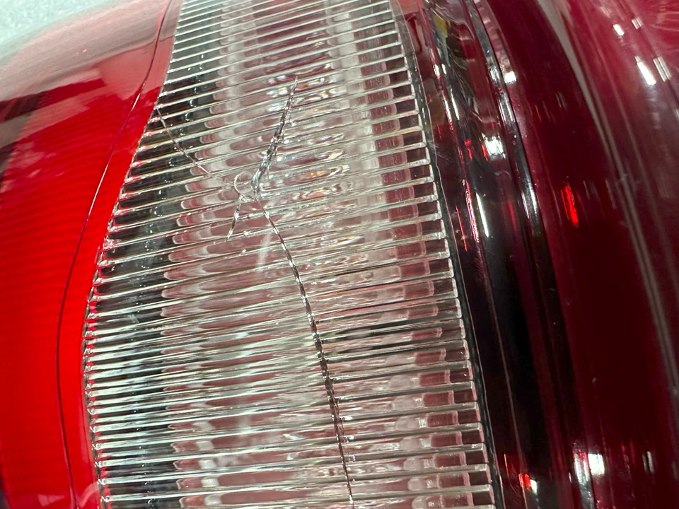 OEM Mopar Rear Left LED Tail Light For 2019-2024 Dodge Ram 1500 DT 55112991AD - Imagem 4 de 4