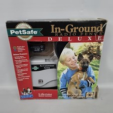 PetSafe Radio Fence Deluxe Pet Containment System RF-304 New Worn Box