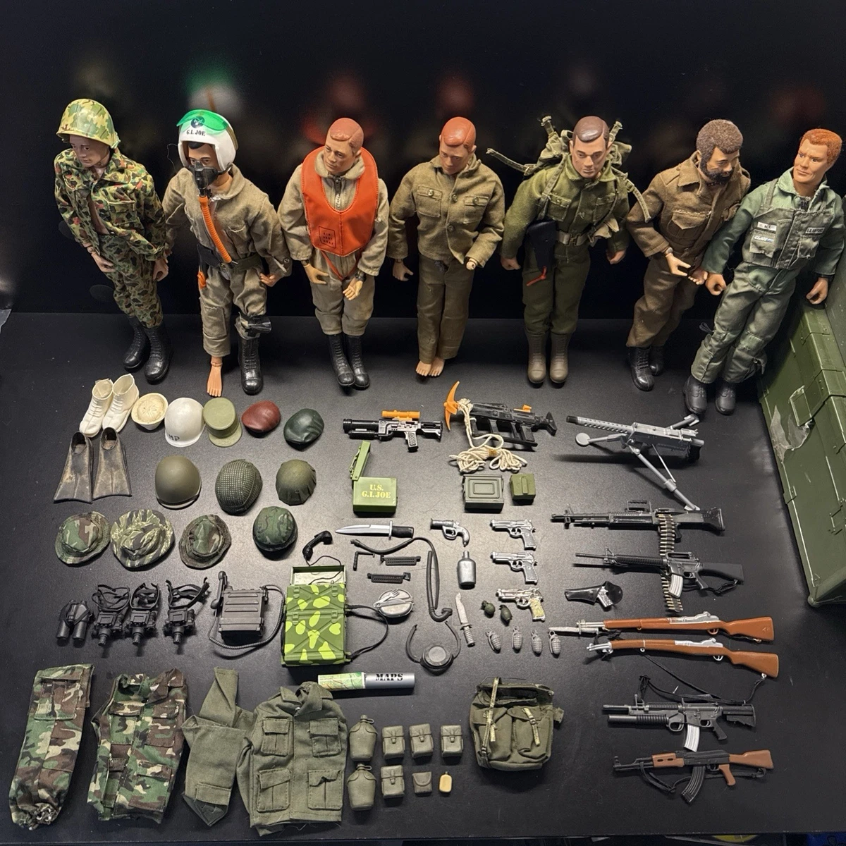 25+ G.I. Joe Military & Adventure Action Figures 1:6 1960 Year