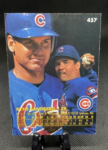 1996 Ultra #457 Ryne Sandberg - Chicago Cubs - Picture 2 of 3