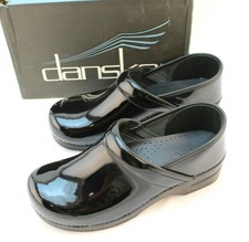 dansko shoe retailers