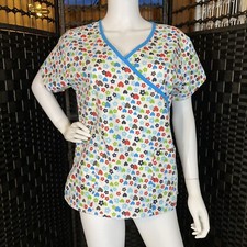 Cassandra O Women's Medium Scrub Top Hearts  Flowers Mock Wrap 2 Pocket