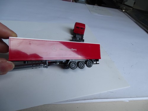 Wiking 1:87 Mercedes Valigia - Autoarticolato Mercedes-Benz - Foto 5 di 6