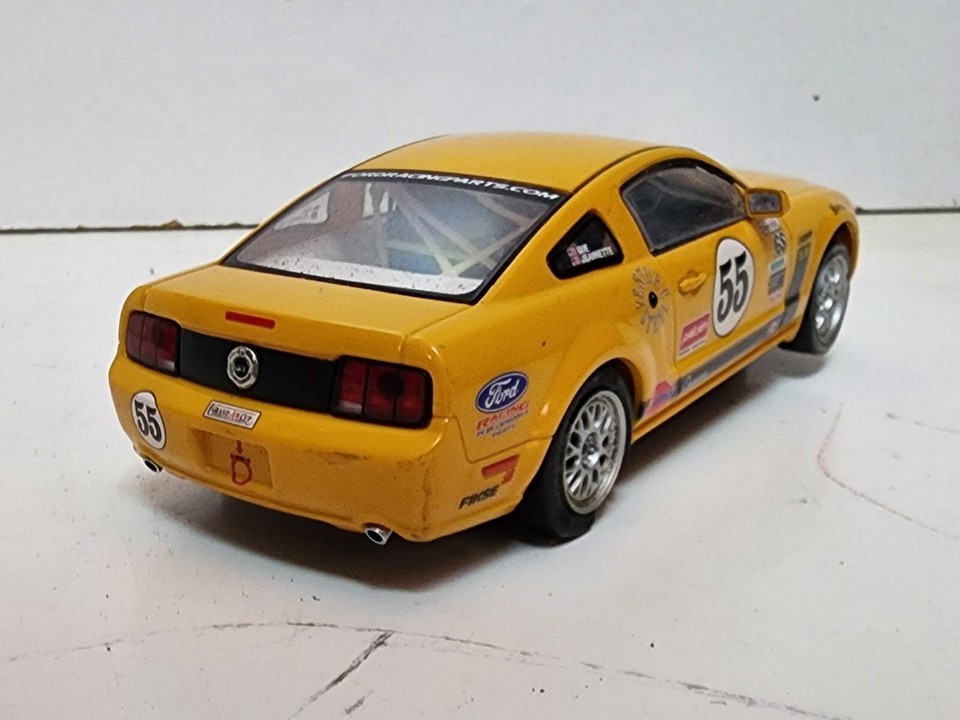 Autoart 1/18 – Ford Mustang FR 500C Grand-Am Cup 2005 #05 Maxwell – Occasion