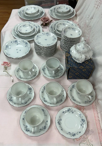 NEW-Set of 62 PCS-Johann Haviland Blue Garland Fine China-Dinner set.Germany. - Picture 2 of 11