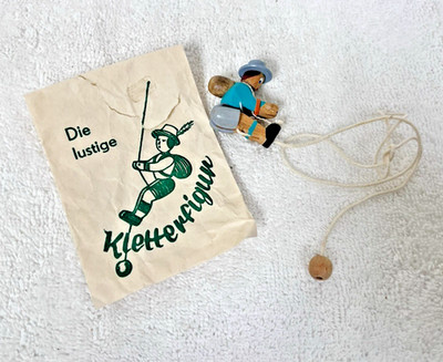 Die Lustige Wood Miniature Mountaineer Climbing String Toy Germany Envelope