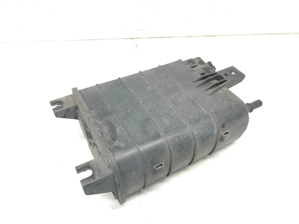 2017-2020 LINCOLN CONTINENTAL FUEL VAPOR EVAPORATOR CHARCOAL CANISTER OEM - Image 4 of 4