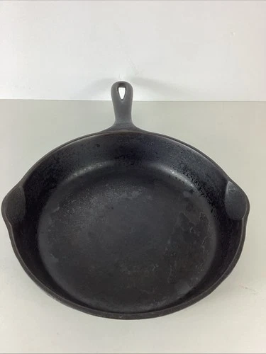 Vintage Wagner Ware Sidney -O- #6 Cast Iron 9" SKILLET 1056V *Sits Flat*