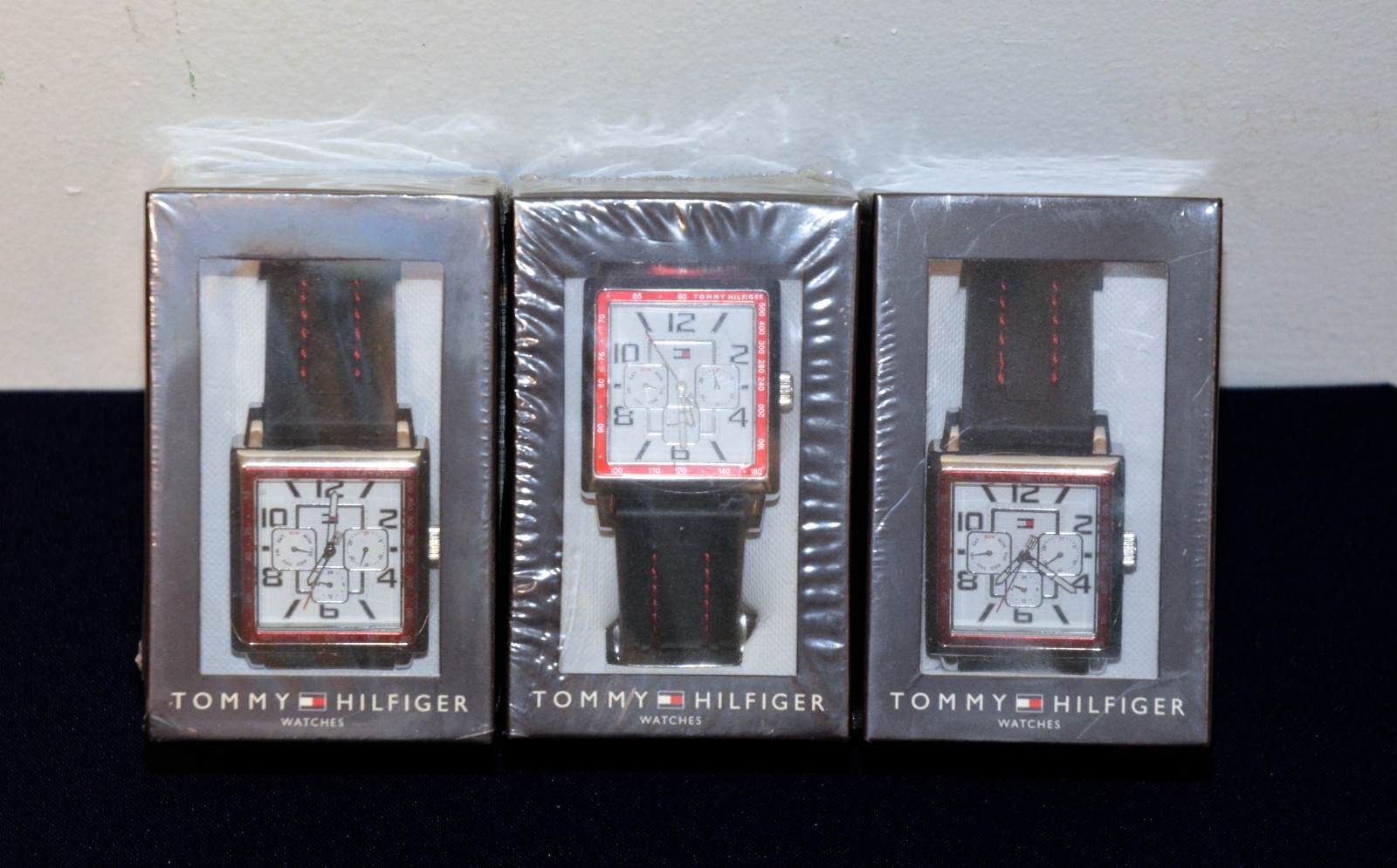 Наручные часы LOT OF 3 Tommy