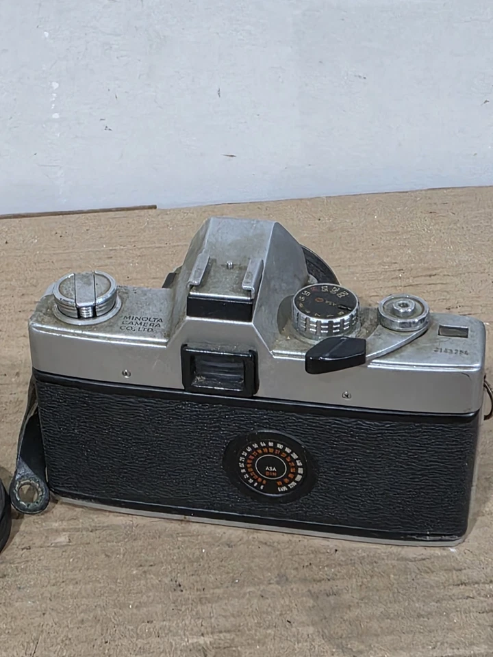 Cámara fotográfica Minolta SRT 100 con lente MC Rokkor-PF 1:2 f=50 mm buen estado de funcionamiento Foto 3 de 4