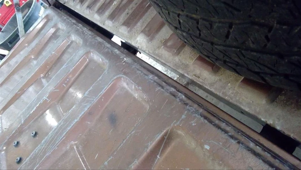 (LOCAL PICKUP ONLY) Trunk/Hatch/Tailgate Fits 88-00 CHEVROLET 2500 PICKUP 154996 Foto 3 de 4