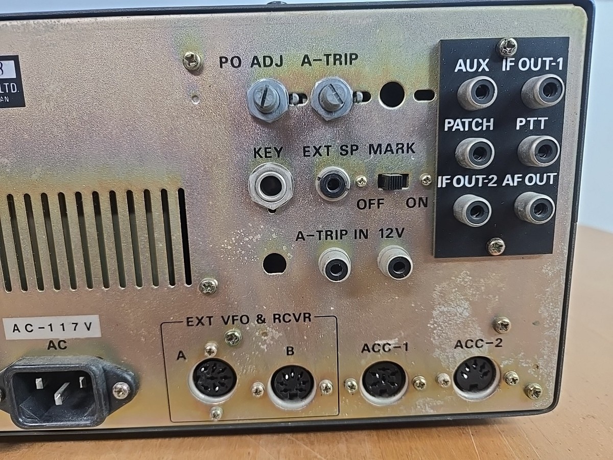 New Rare Vintage YAESU FT-102 HF All Mode Transceiver Tube Final