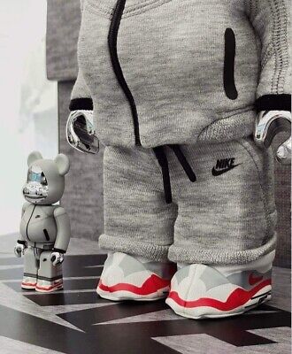 Medicom 400% + 100% Bearbrick ~ NIKE Be@rbrick TECH FLEECE N98 | eBay