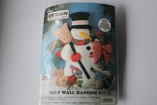 Christmas Snowman Felt Applique Wall Hanging Kit Design Works 5109 Animals