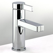    Moen 84774 Beric 1-Hole/Centerset Modern Bathroom Faucet w/ DRAIN - Chrome