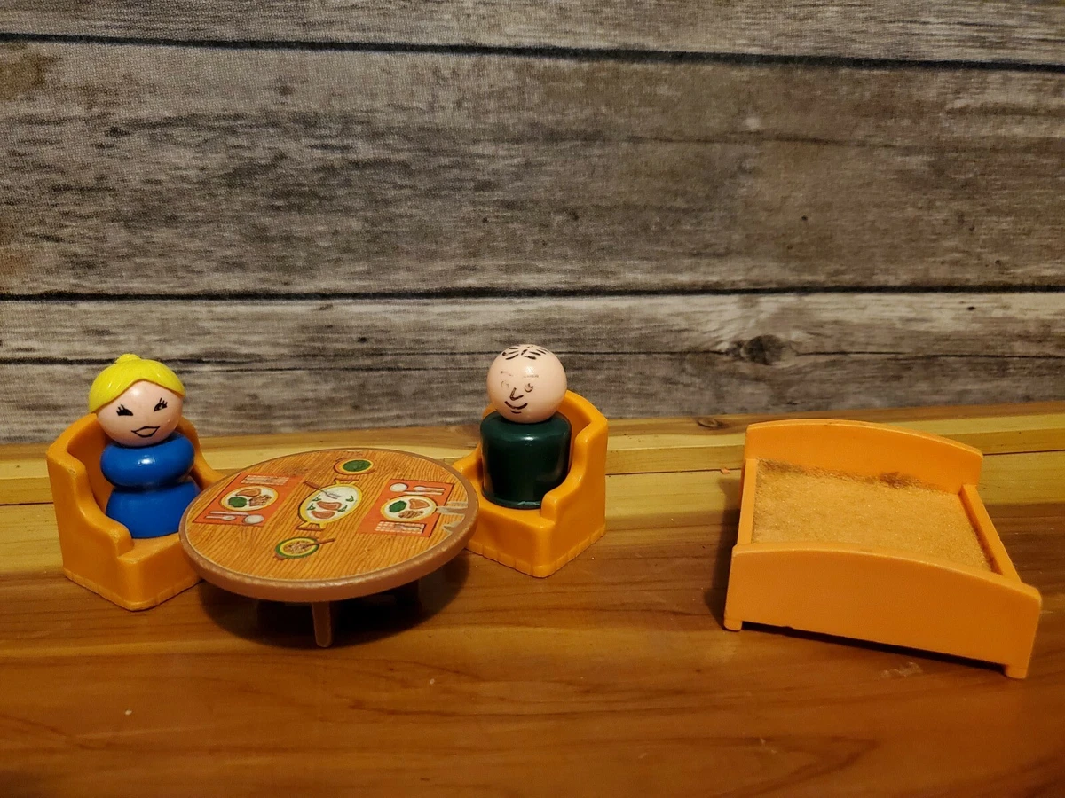 Vintage fisher price table on sale and chairs