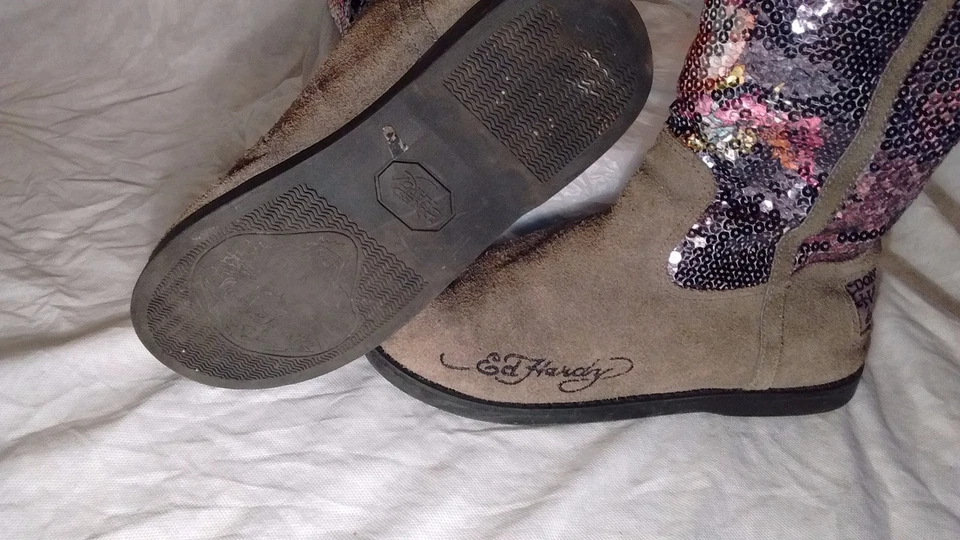 Ed Hardy Don Ed Mujeres Marrón Gamuza Media Pantorrilla Lentejuelas Pull Up Invierno Bota Zapatos 7M Foto 2 de 4