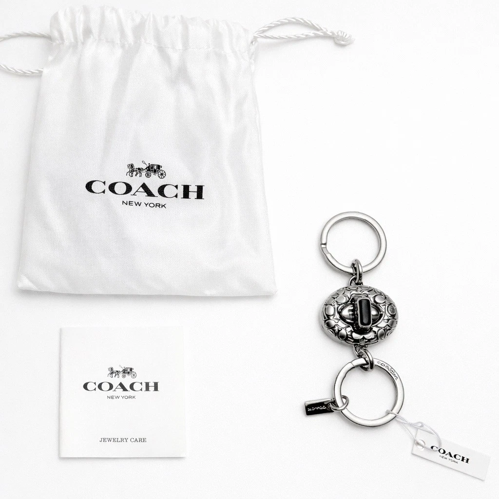 New NWT Coach Signature silver Turnlock Valet Key Ring Keychain