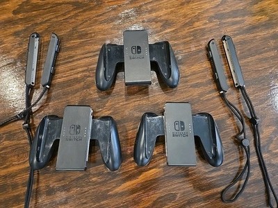 Lot Of 3 Nintendo Switch Official Joy Con Controller Comfort Grip And 4 Straps